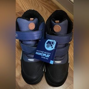 Stride ride Everest Boots Boys 3 New